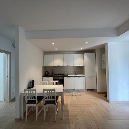 Appartato A 5 Minuti Dal Mare Apartment Imperia Exterior foto