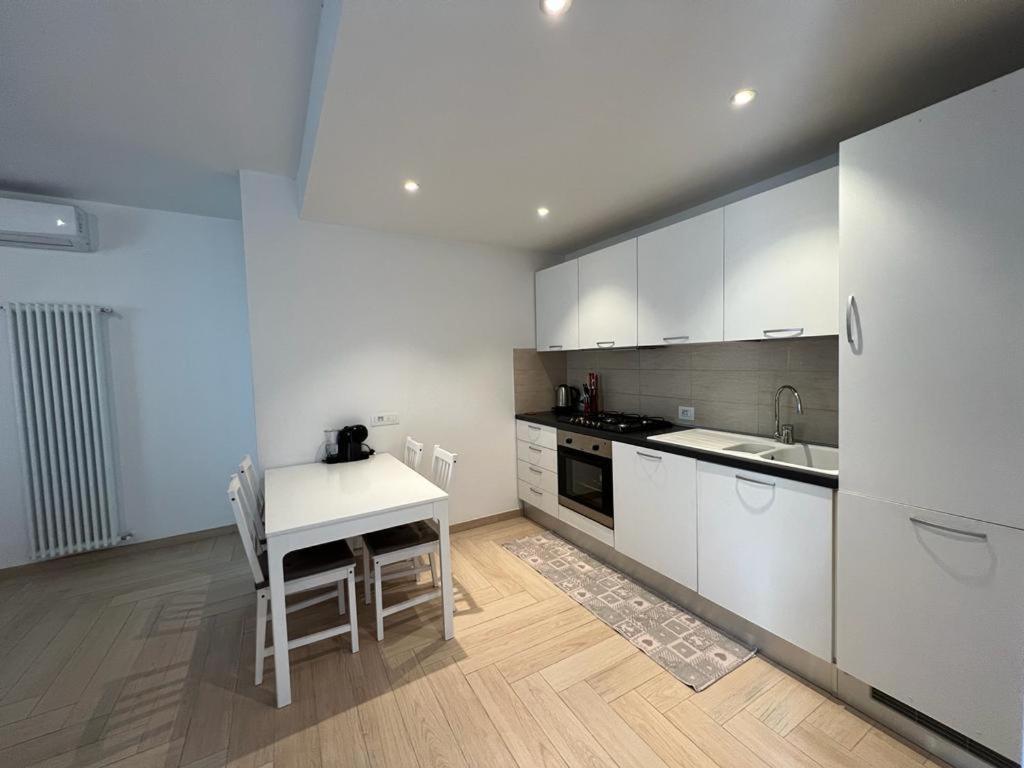 Appartato A 5 Minuti Dal Mare Apartment Imperia Exterior foto
